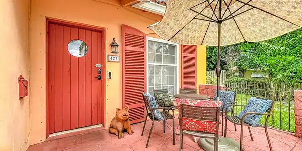 Image 3: 427 37th Street-16