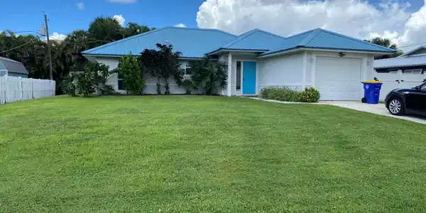 3196 SW Areca Drive
