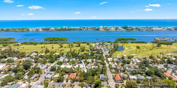 706 N Palmway B