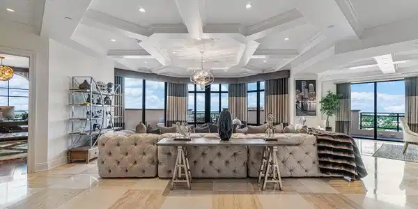200 E Palmetto Park Road