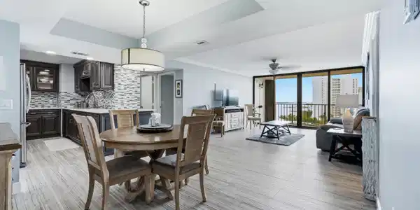 Image 3: Stunning Modern Upgrades