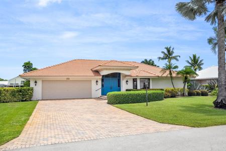 3422 SE Fairway W