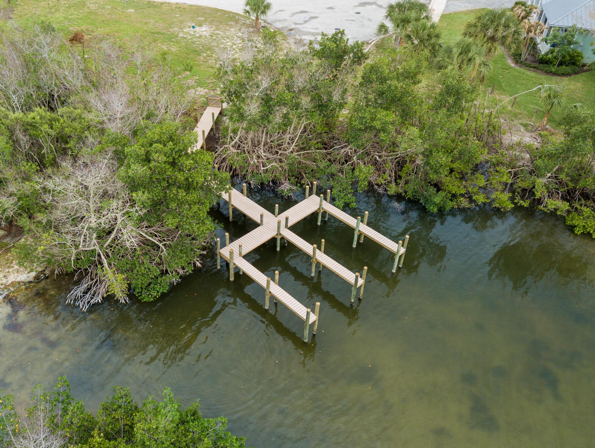 Image 2: Outer Dr. Aerials-23