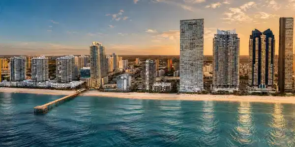 Image 3: Jade Signature Waterfront Skyline