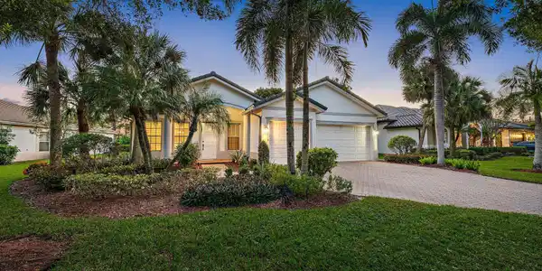 4778 SW Hammock Creek Drive