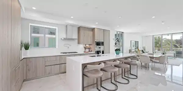 485 E Royal Palm Road