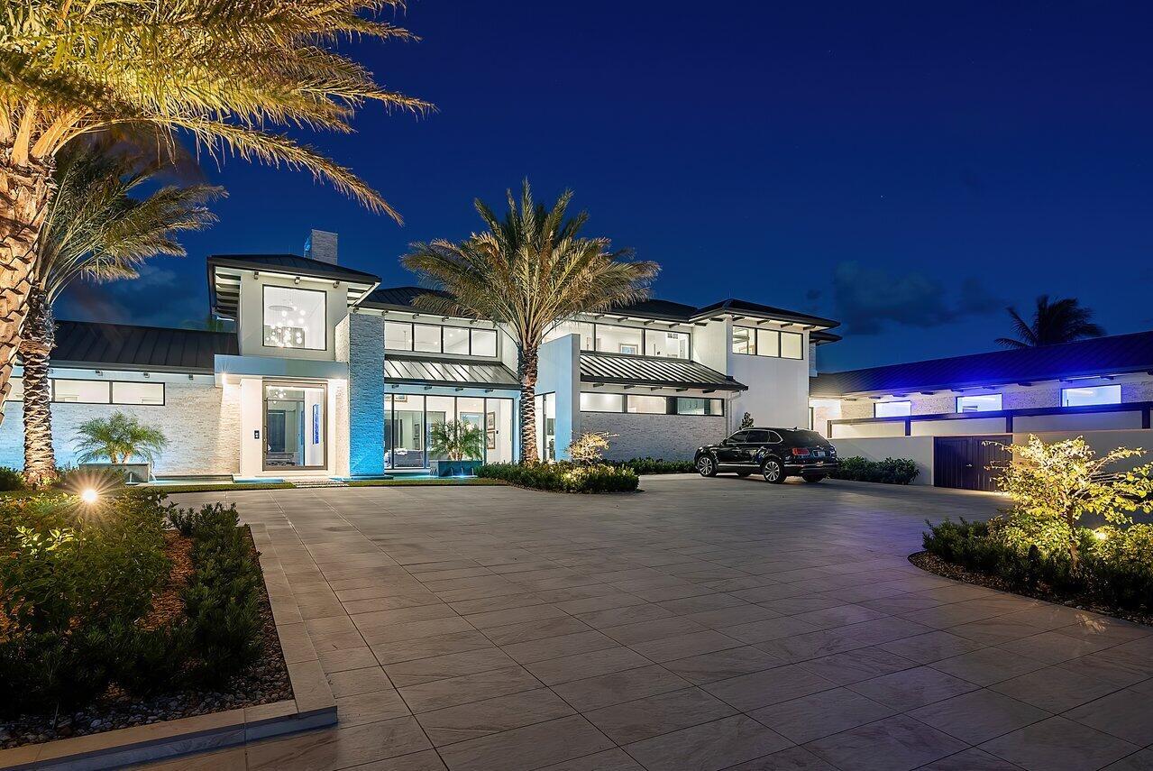 Image 2: 004-3016SoutheastDuneDrive-Stuart-FL-349