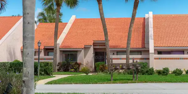 3504 SE SANDPIPER Circle
