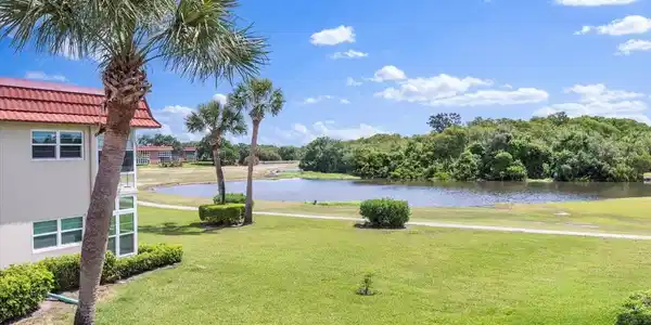 67 Royal Oak Dr