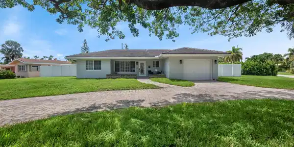 726 SE 9th Terrace