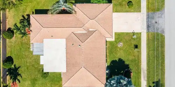 Image 2: Aerial 4