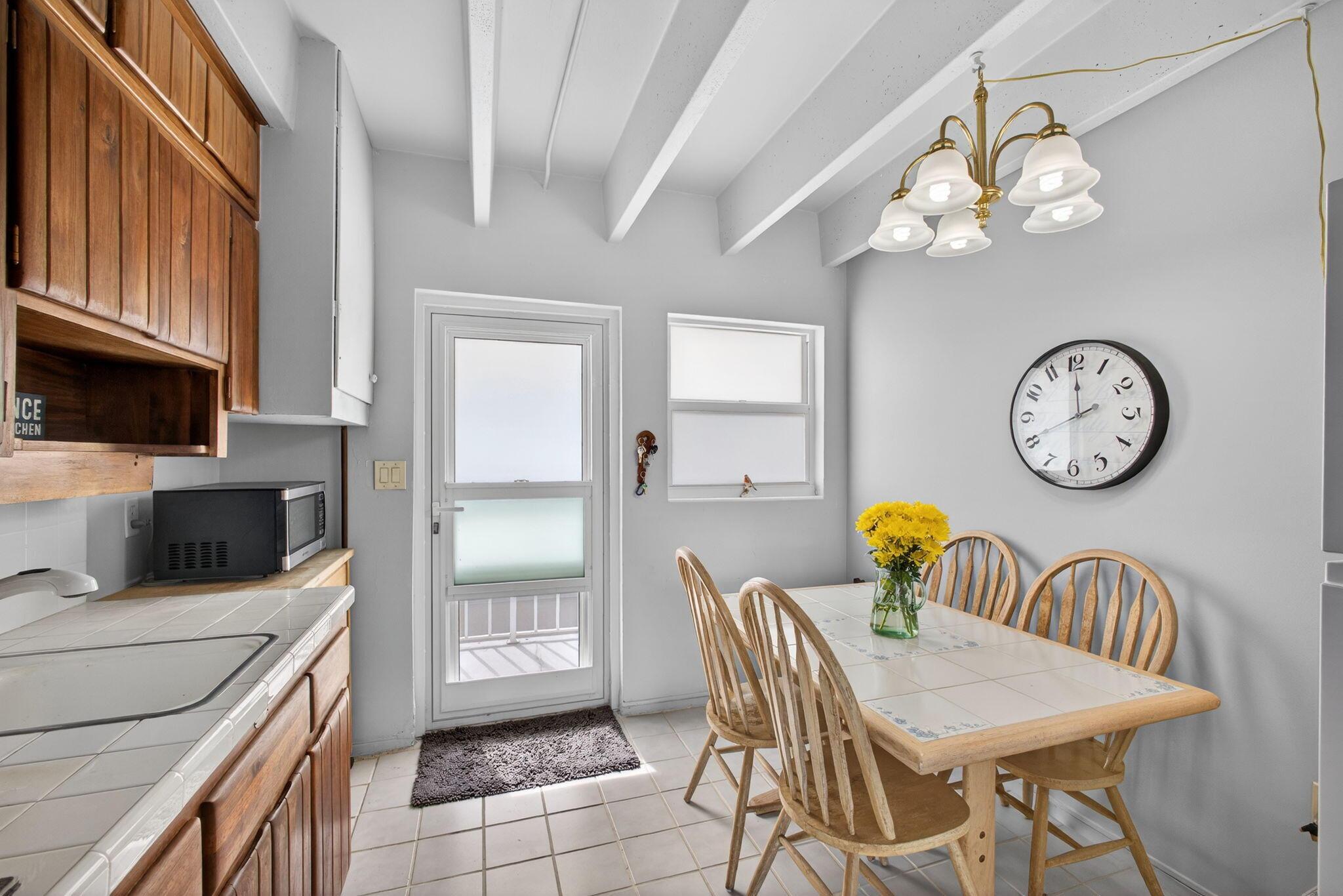 Image 3: Kitchen Photo #1