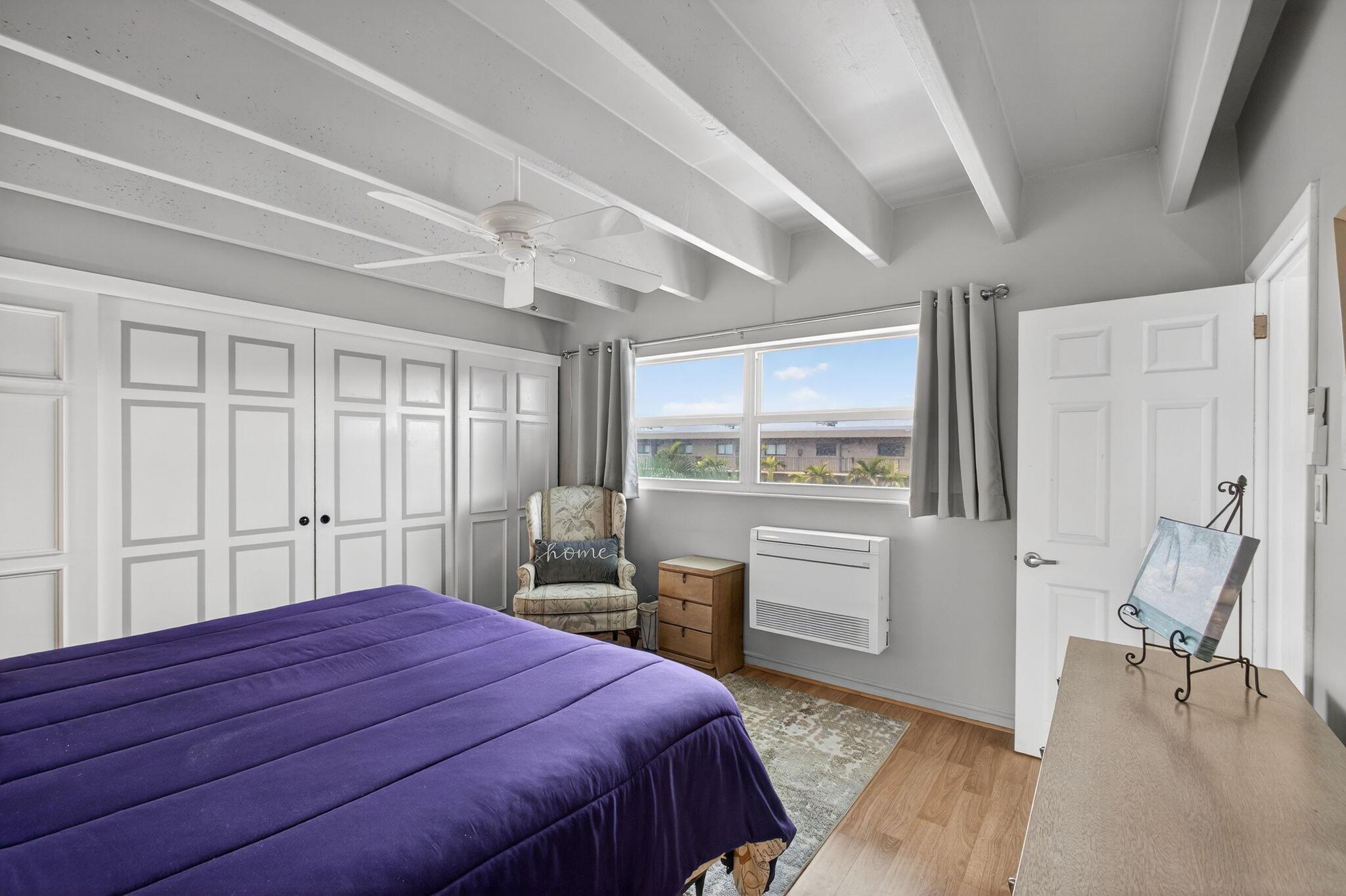 Image 4: Bedroom Photo #1