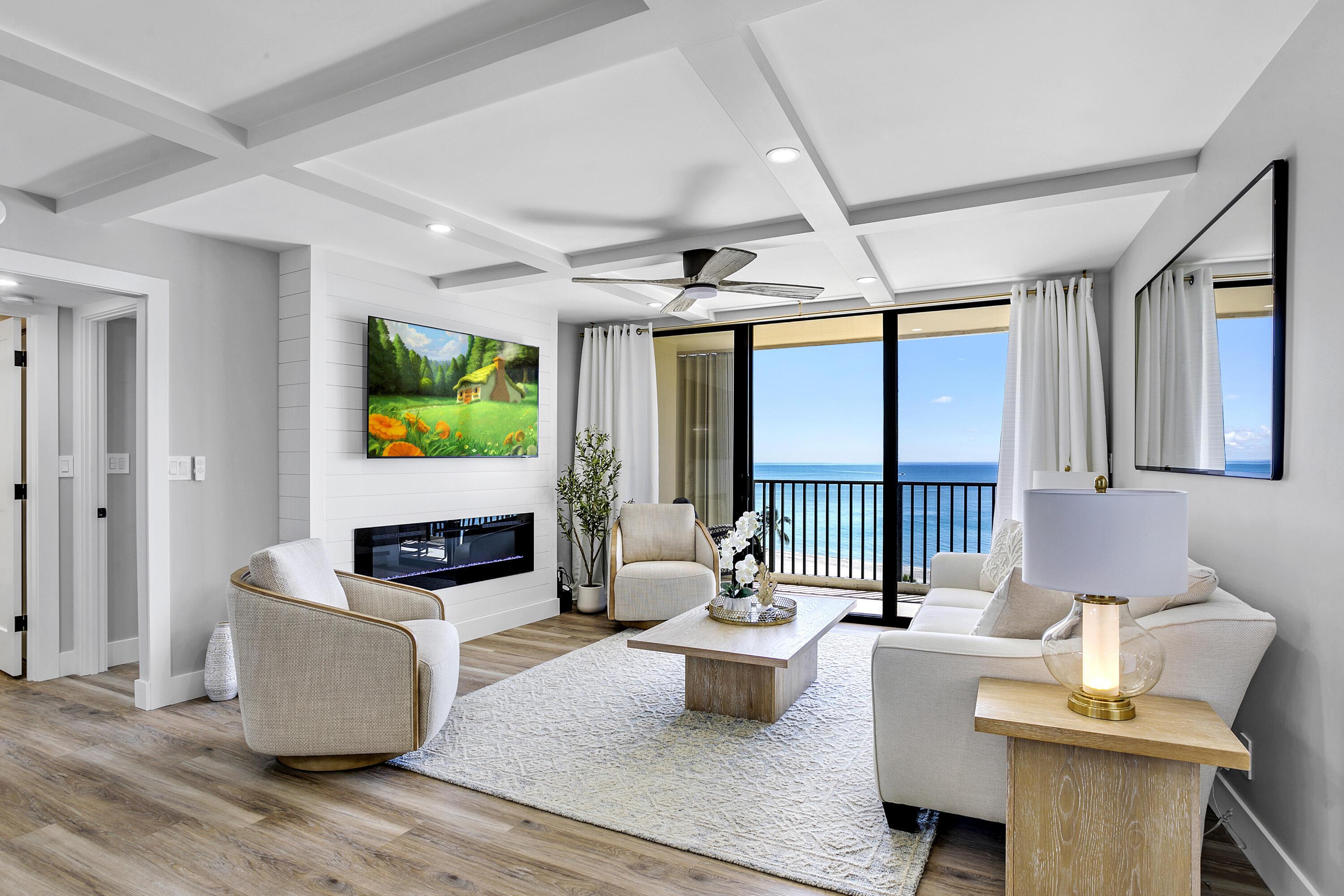 Image 4: Inviting Living Room