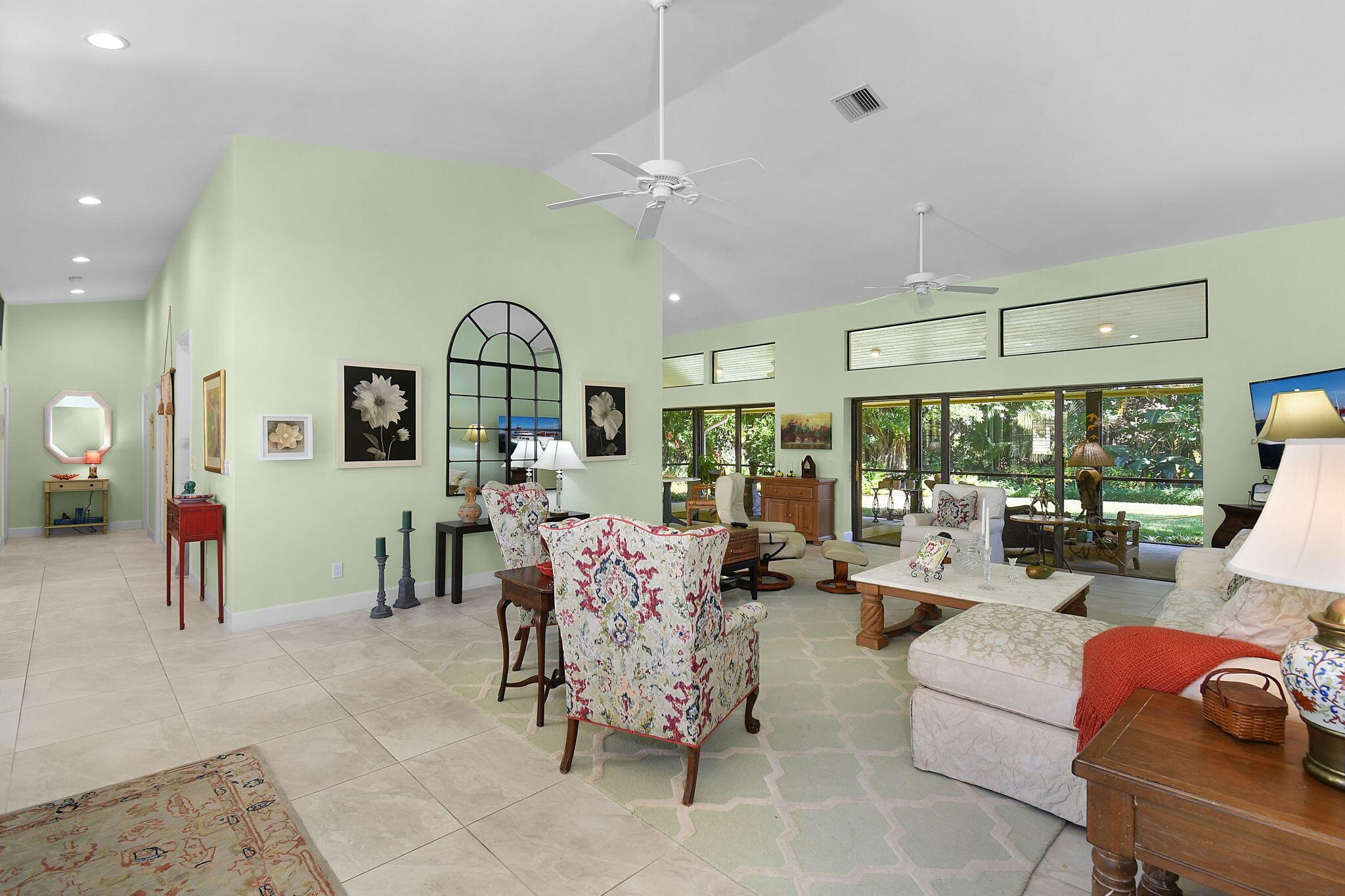 Image 4: 17-web-or-mls-500_0422