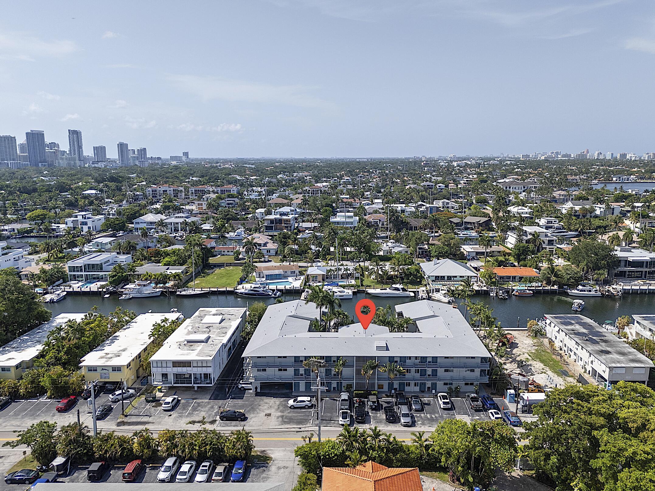 Image 2: 1535 SE 15th St - #206 - 002