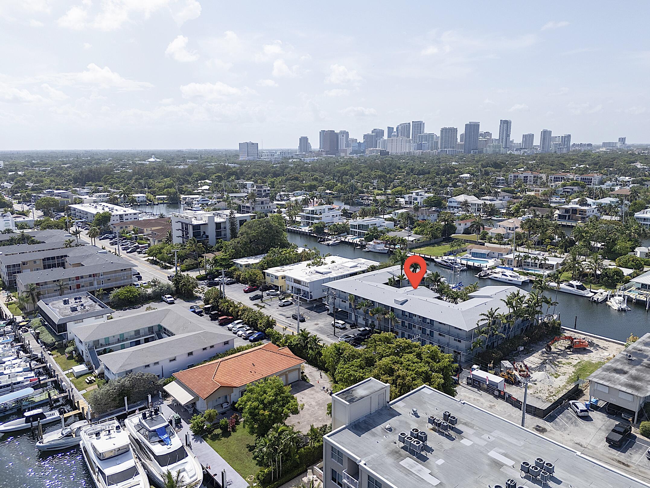 Image 3: 1535 SE 15th St - #206 - 003