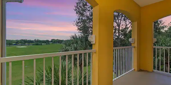 Image 2: 5015 Fairways CIR 305