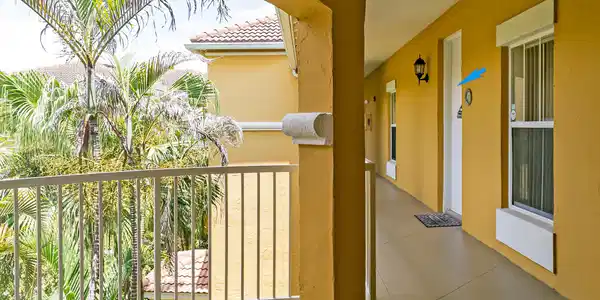 Image 3: 5015 Fairways CIR 305