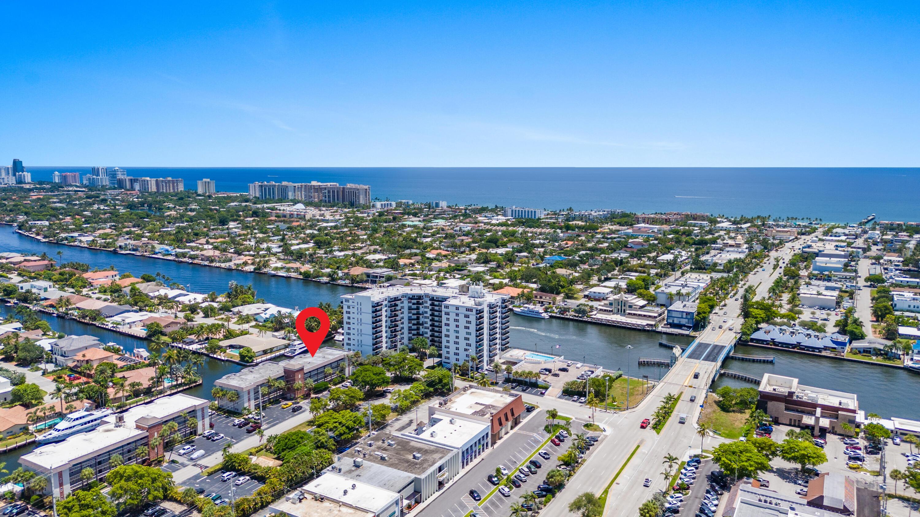 Image 2: COASTAL LIVING AT ITS BEST FOR BEACH & BOAT LOVERS