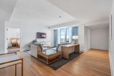1 N Fort Lauderdale Beach Blvd