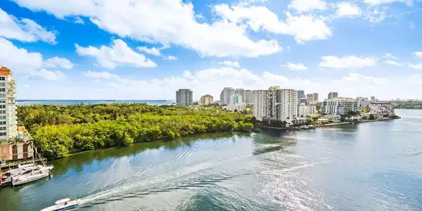 936 Intracoastal Drive