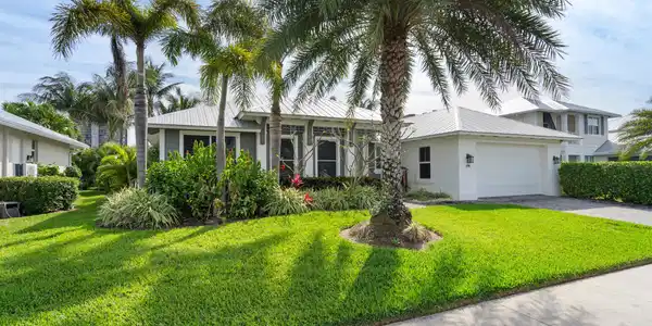 3918 Duneside Drive