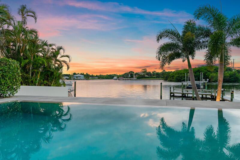 Image 2: Pool with intracoastal view