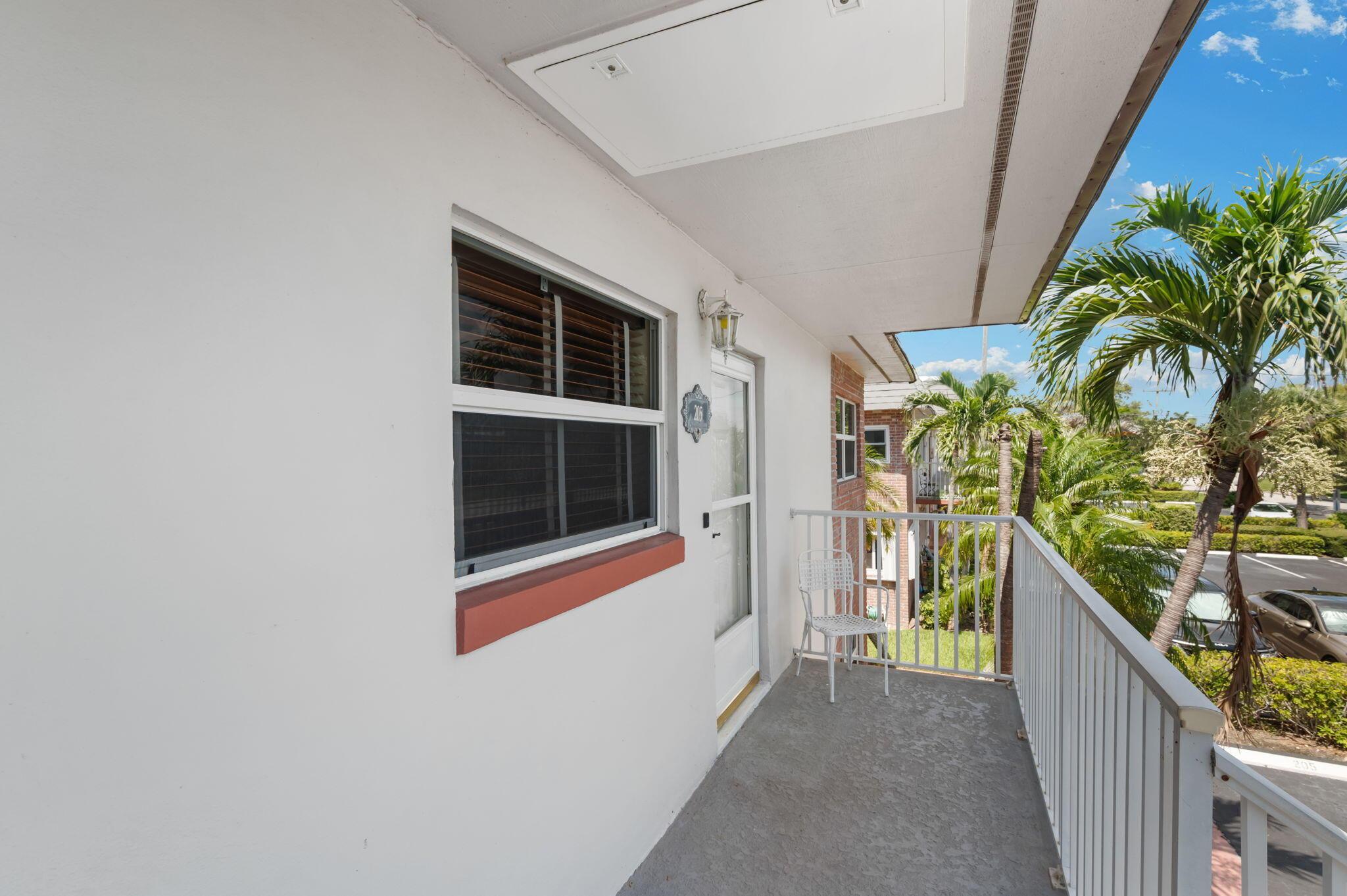 Image 3: 2-web-or-mls-1153 Bayshore Dr 205 - 2