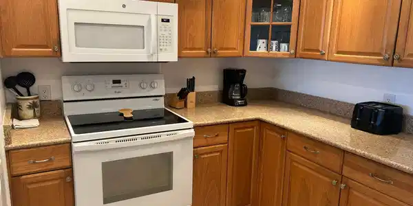 Image 4: Kitchen 601