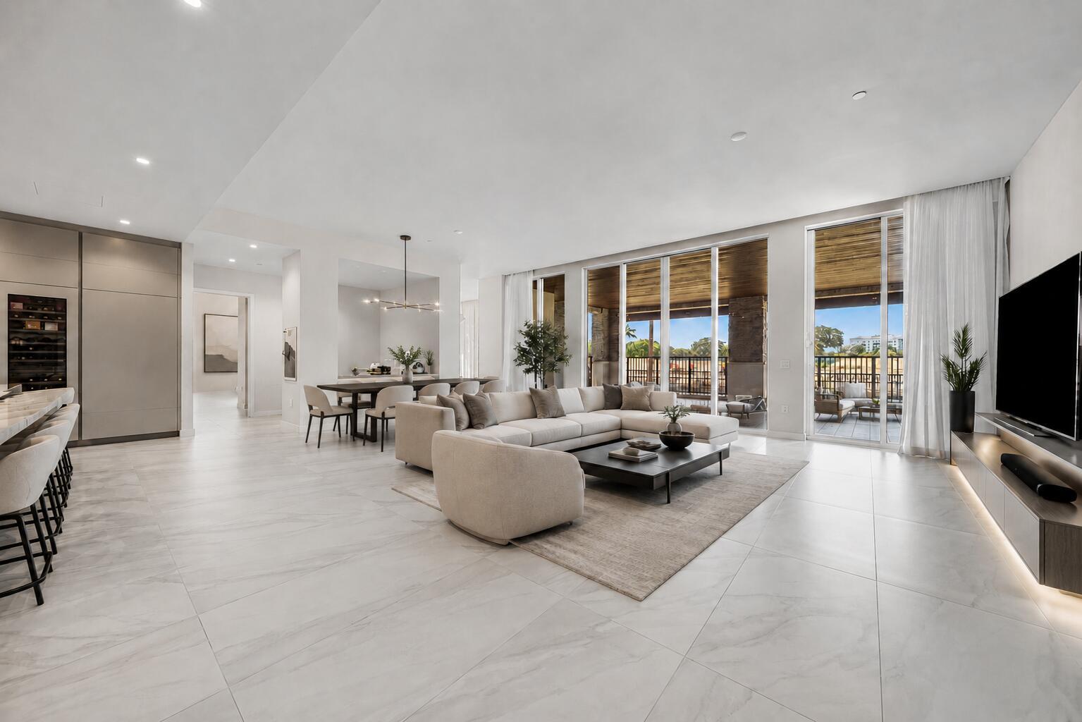 Image 3: Living room