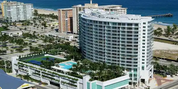 1 N Ocean Blvd