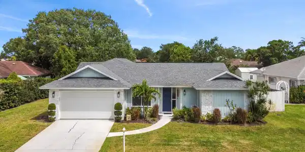 160 E Forest Park Drive