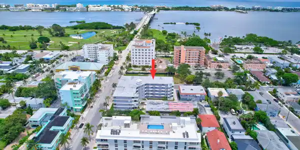 1 S Lakeside Drive