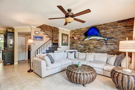 140 Yacht Club Way