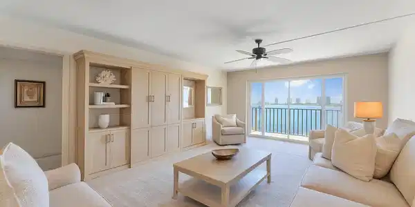 801 Lake Shore Drive