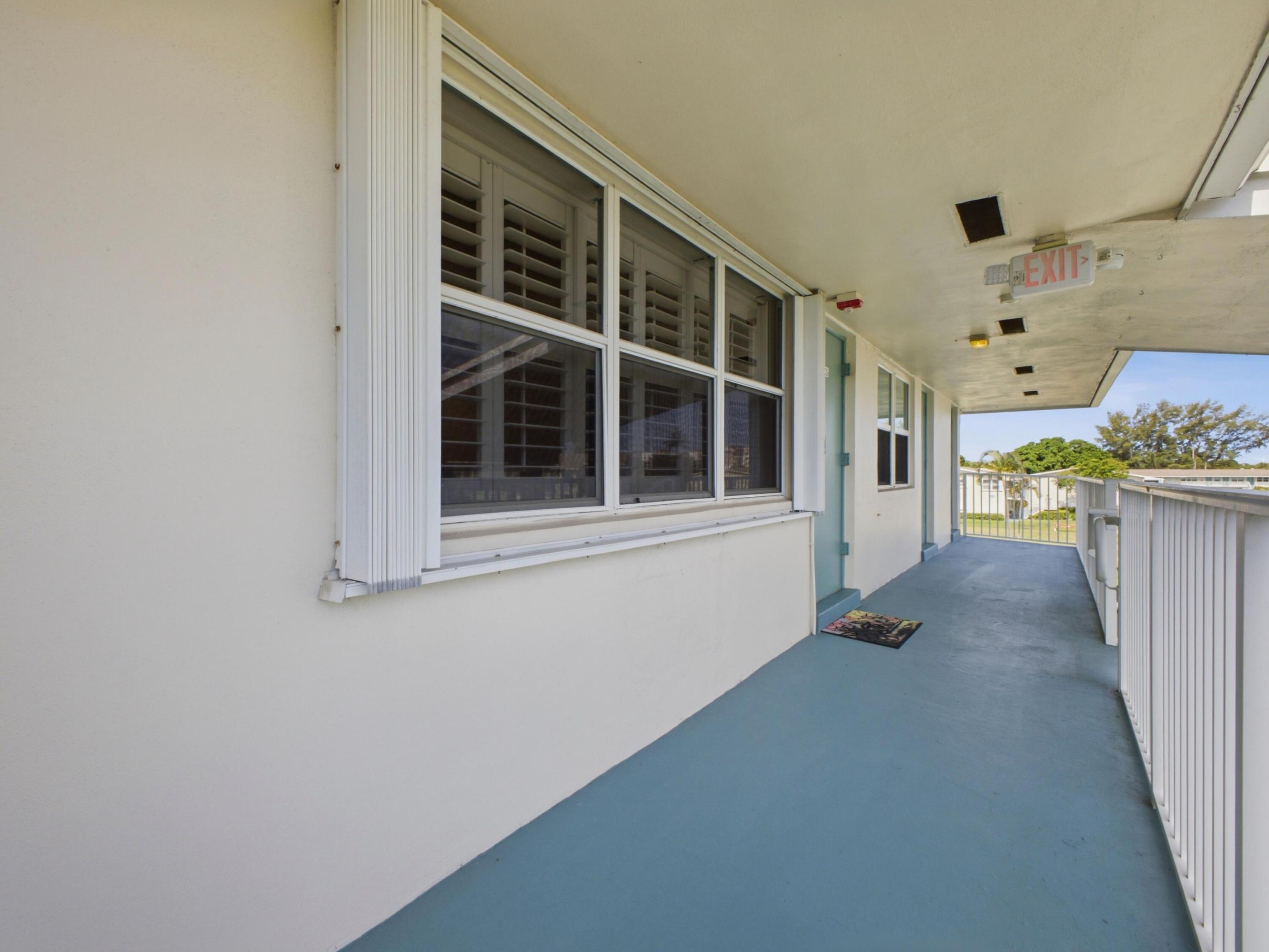Image 4: Unit Entry