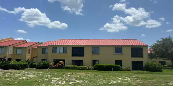 Image 3: rear of condo