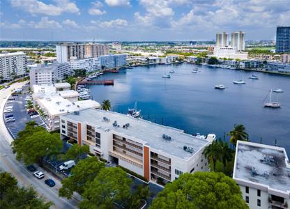 200 Golden Isles Dr