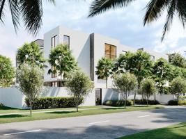 912 Palm Trail