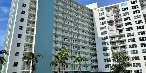 Image 2: 02. Building 01