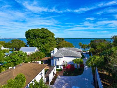 1009 S Indian River Drive