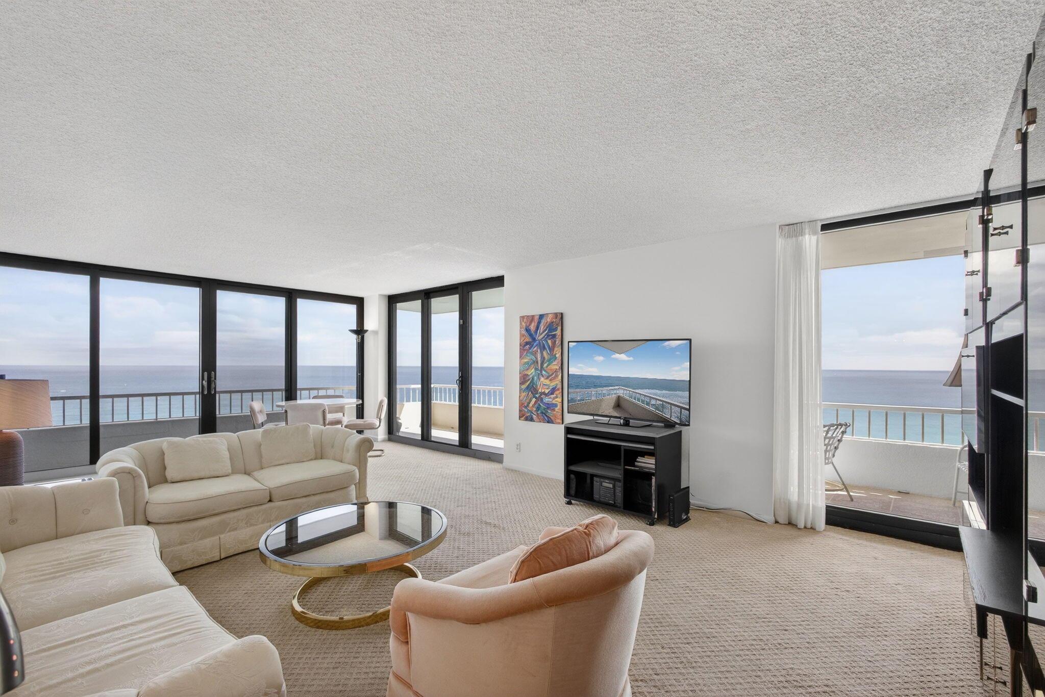Image 2: Living Room