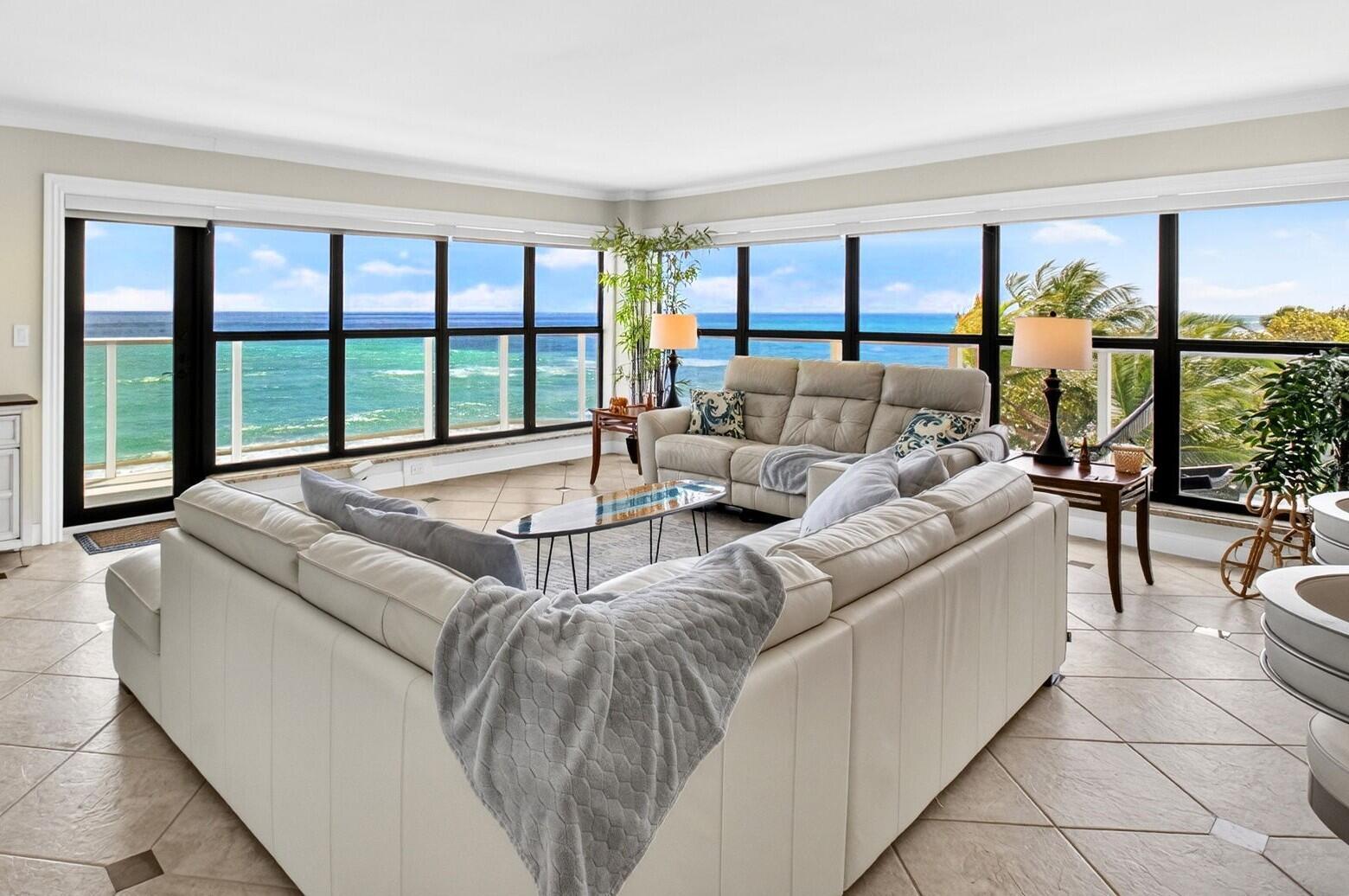 Image 3: 03 Spacious Living Room with Direct Ocea