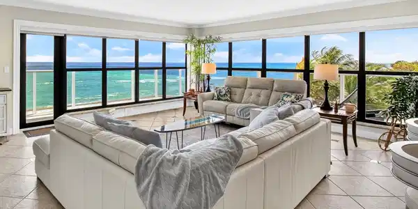 Image 3: 03 Spacious Living Room with Direct Ocea