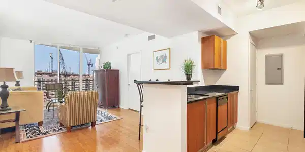 Image 3: Bamboo flooring