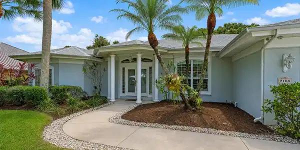 Image 2: 2108 SW Oakwater Pt2