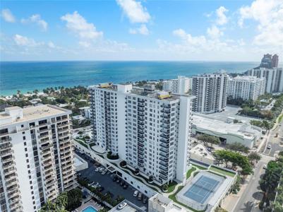 3015 N Ocean Blvd