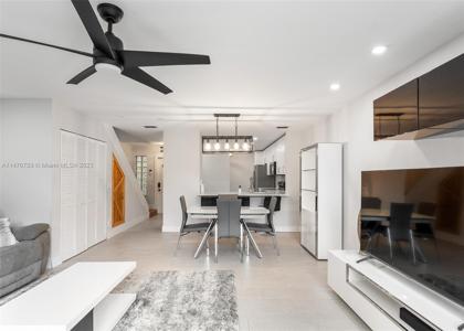 700 SE 14th Street