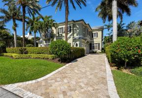 300 Venetian Drive